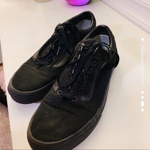 Mens Black Low-Top Vans